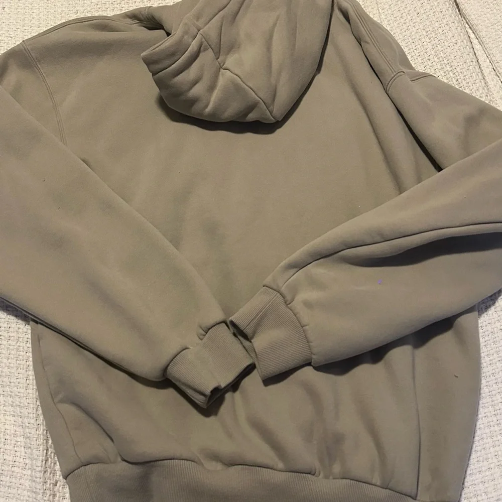 COMFRT Minimalist Hoodie and Sweatpants Set in Cement - Picture 7 of 14